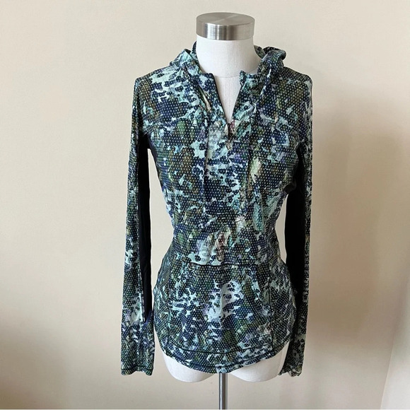 Lululemon Runbeam Hoodie Floral Sport White Multi/ Black 17877 - Picture 7 of 15